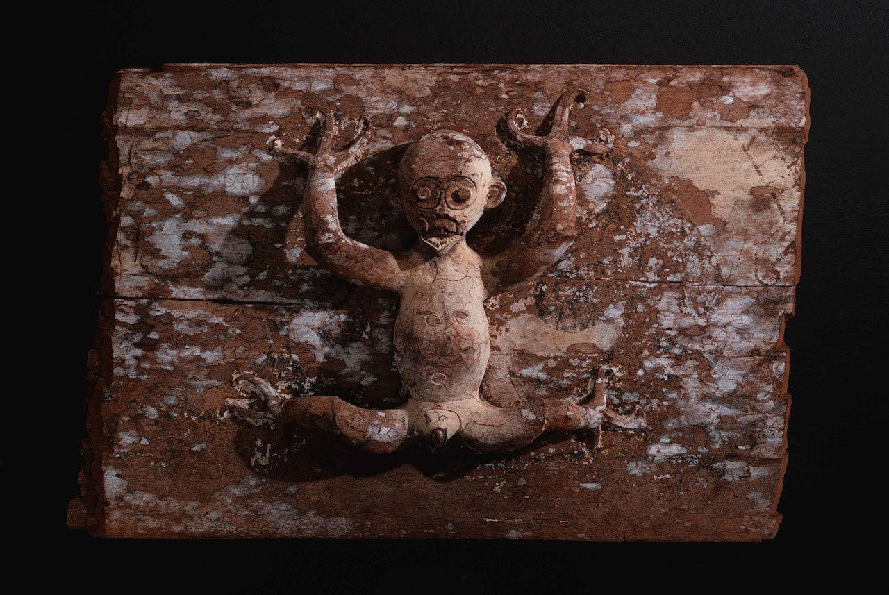 11: Wood Shrine Support Panel (section with Aggressive Female Spirit)